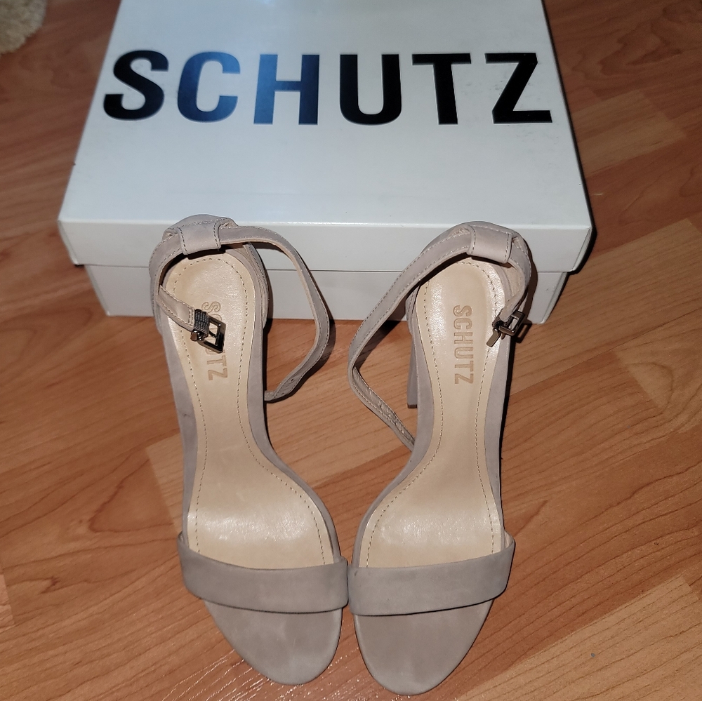 Shutz Enida Block Heel Size 7b Color Neutral - image 1